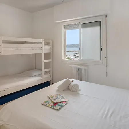 Mar-y-nan Family - Happy 芒通